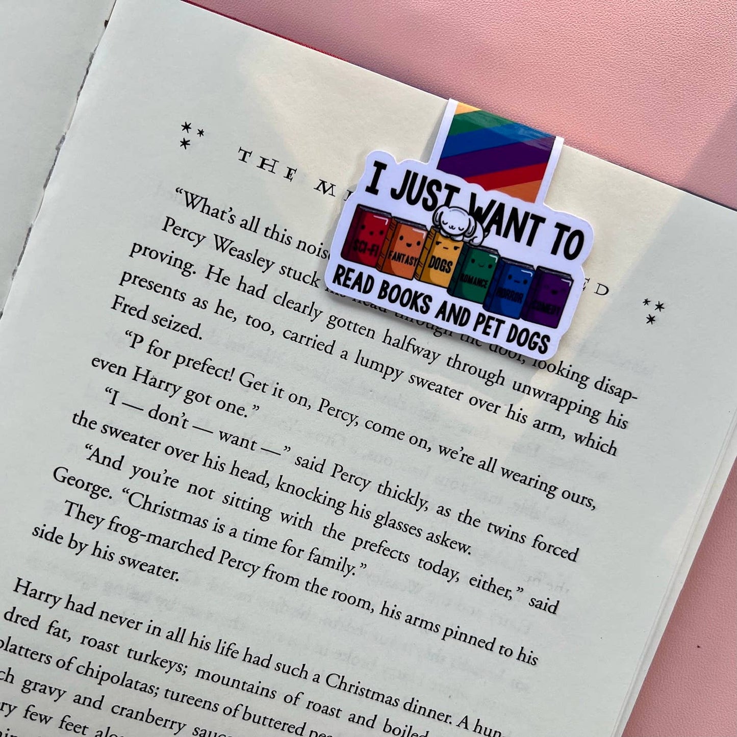 read books and pet dogs magnetic bookmark