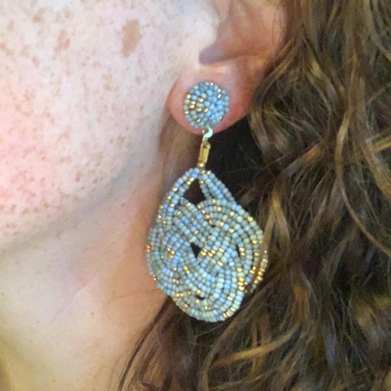 beaded-braided-pendant-teardrop-earring-onmodel-grey-blue-gold